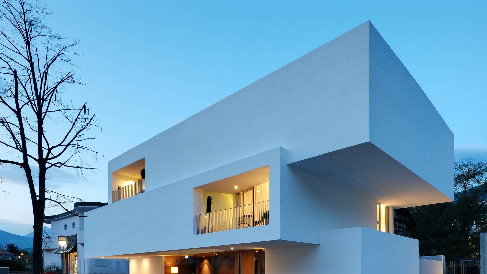 Sunny. Delicious. Soley. Sunny. Delicious. Soley.